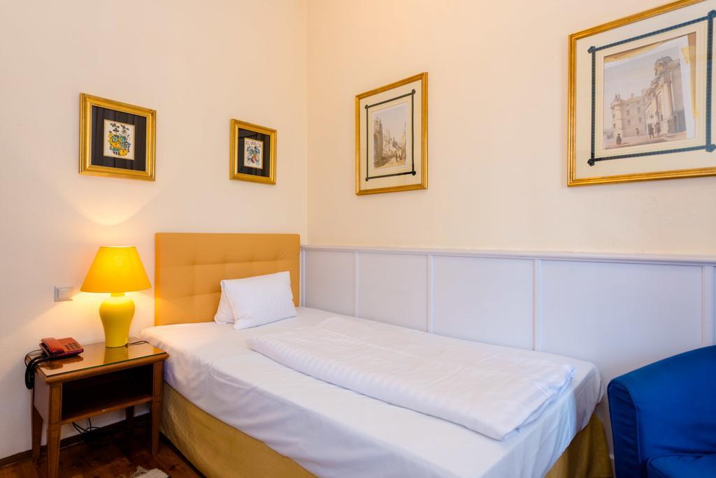 Landhotel Groggerhof Obdach ภายนอก รูปภาพ